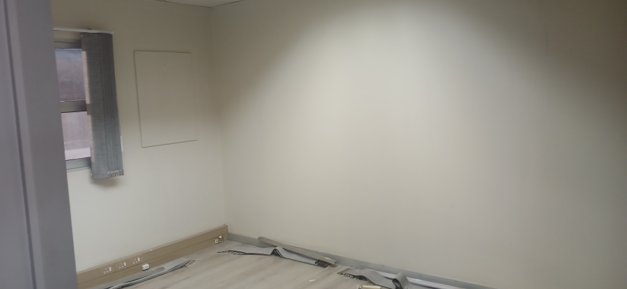 To Let Commercial Property for Rent in Sebenza Gauteng