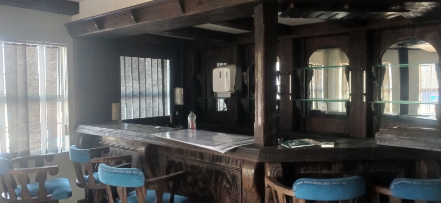 To Let Commercial Property for Rent in Sebenza Gauteng