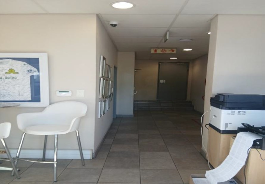 To Let Commercial Property for Rent in Longmeadow Gauteng