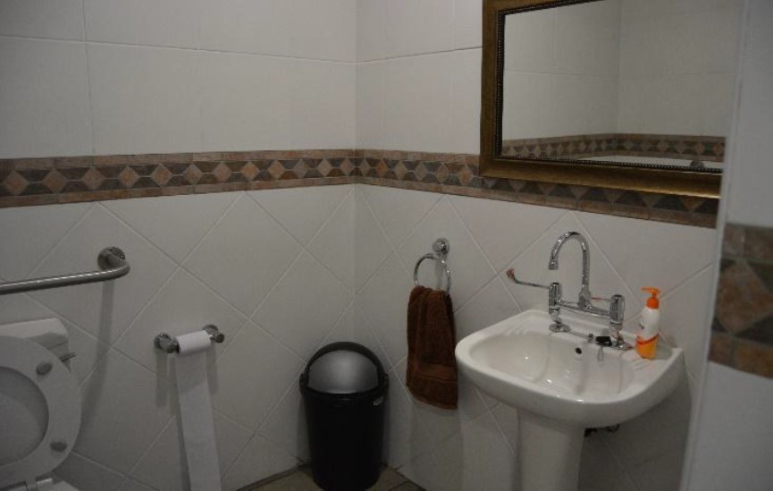To Let Commercial Property for Rent in Longmeadow Gauteng