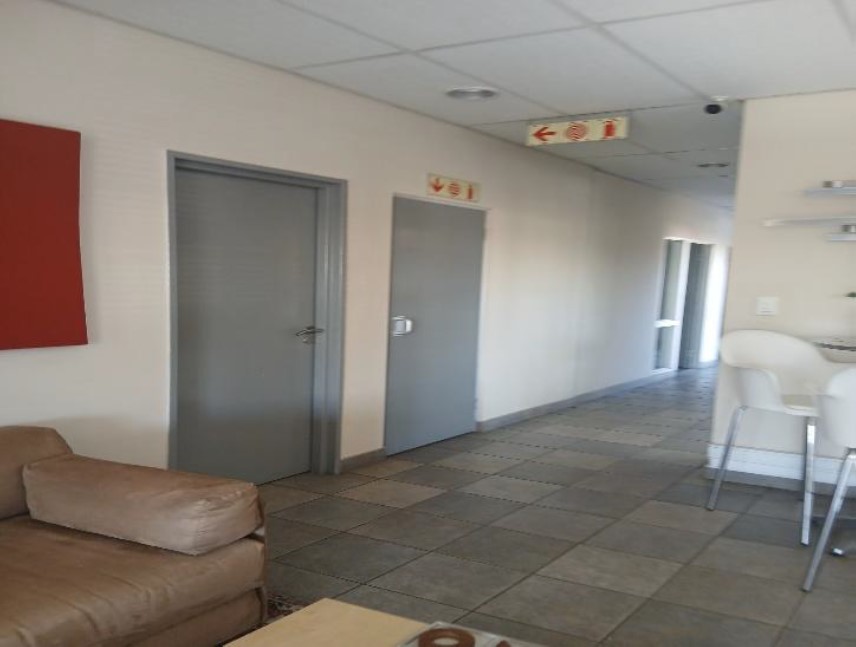 To Let Commercial Property for Rent in Longmeadow Gauteng