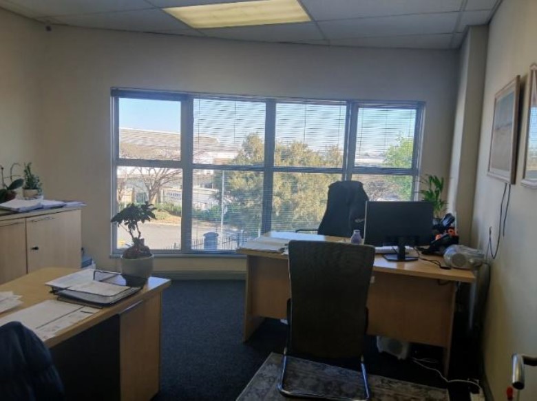 To Let Commercial Property for Rent in Longmeadow Gauteng