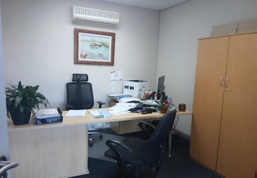 To Let Commercial Property for Rent in Longmeadow Gauteng