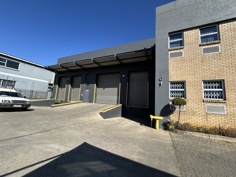 To Let Commercial Property for Rent in Spartan Gauteng