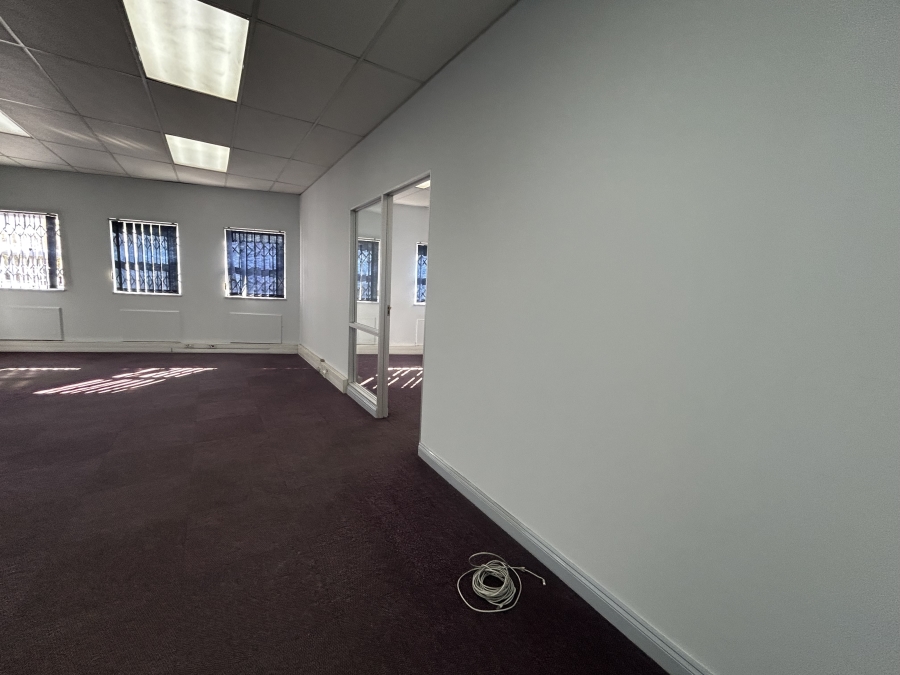 To Let Commercial Property for Rent in Spartan Gauteng