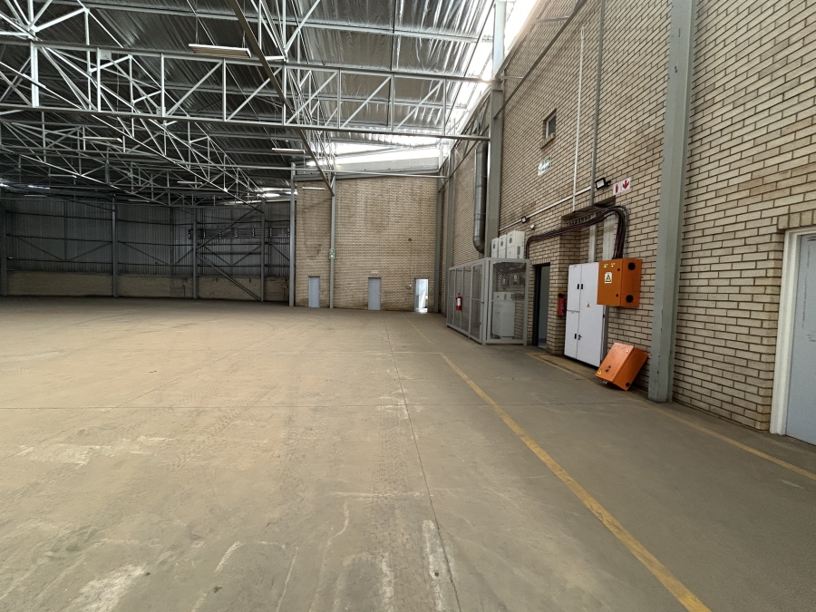 To Let Commercial Property for Rent in Spartan Gauteng