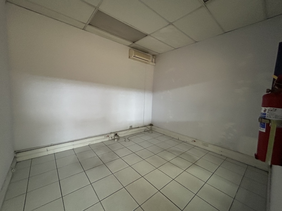 To Let Commercial Property for Rent in Spartan Gauteng