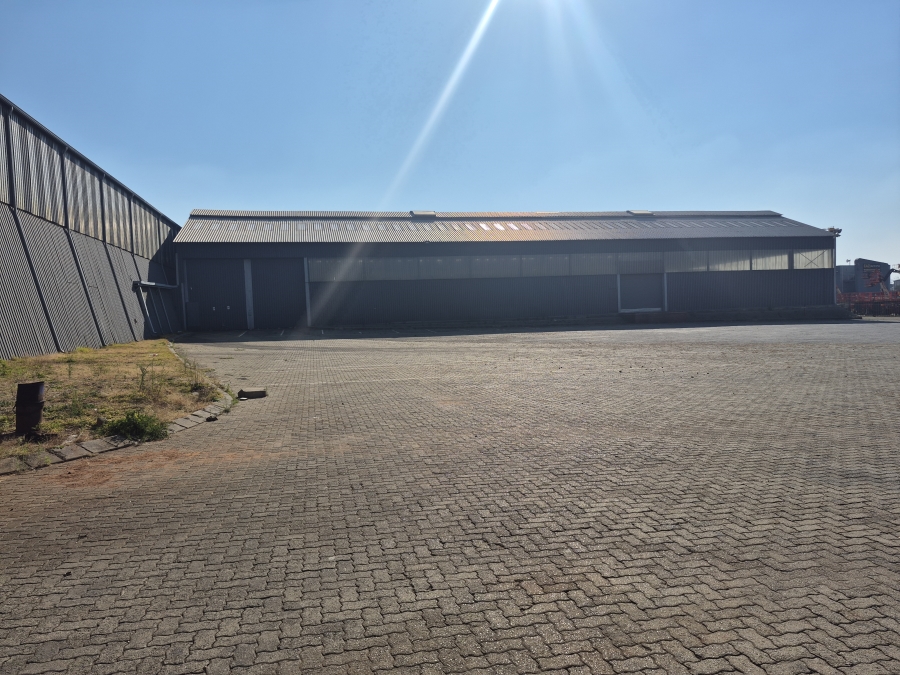 To Let Commercial Property for Rent in Elandsfontein Gauteng