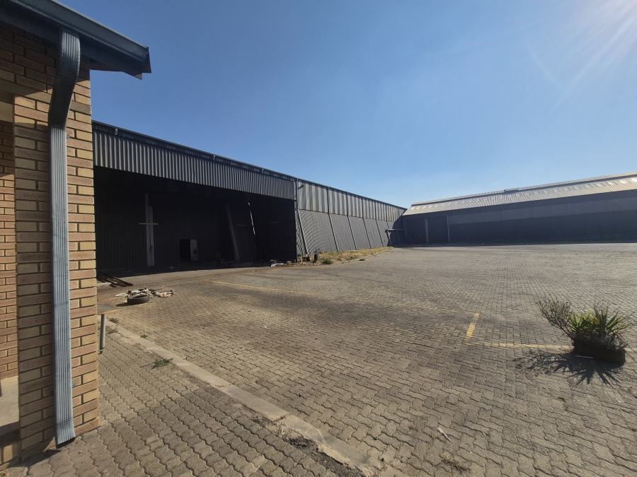 To Let Commercial Property for Rent in Elandsfontein Gauteng