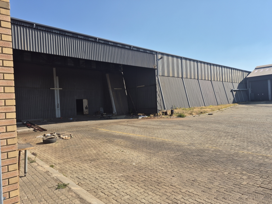 To Let Commercial Property for Rent in Elandsfontein Gauteng