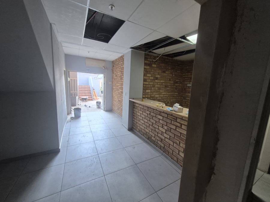 To Let Commercial Property for Rent in Elandsfontein Gauteng