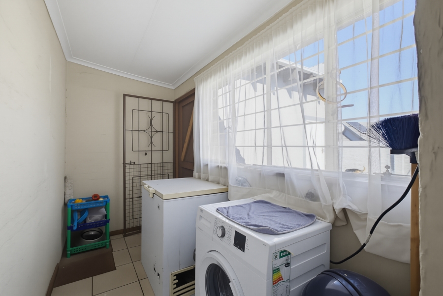 3 Bedroom Property for Sale in Highway Gardens Gauteng