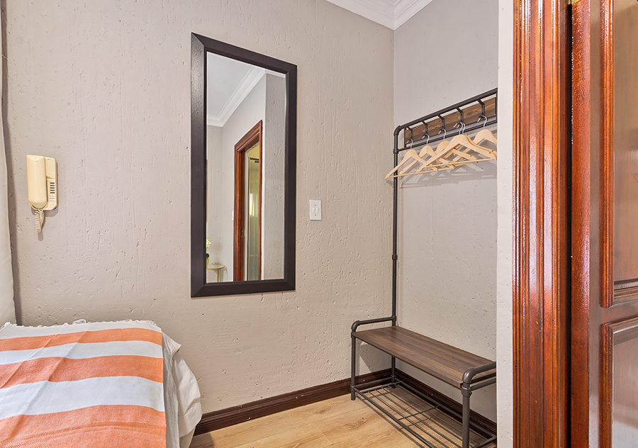To Let 4 Bedroom Property for Rent in Broadacres Gauteng
