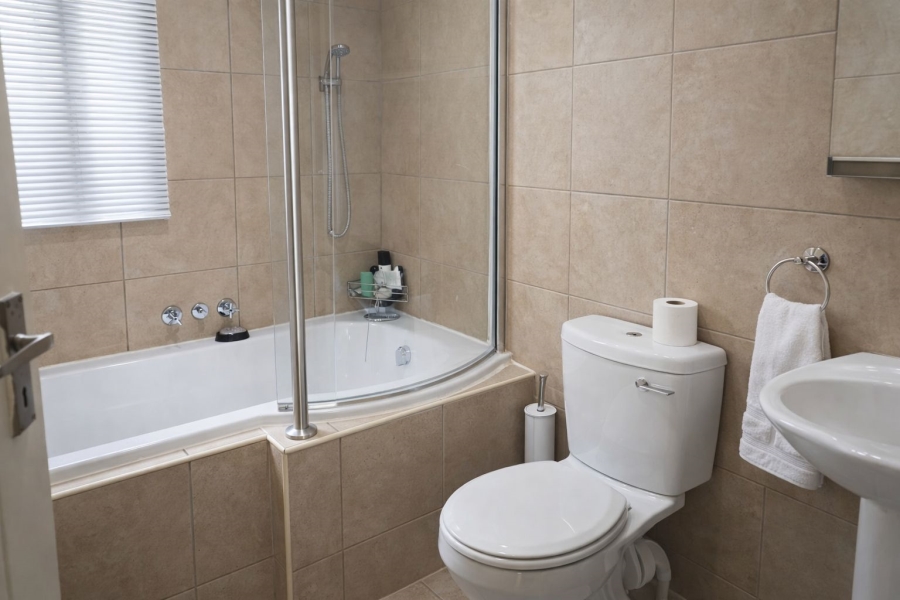 2 Bedroom Property for Sale in Midridge Park Gauteng