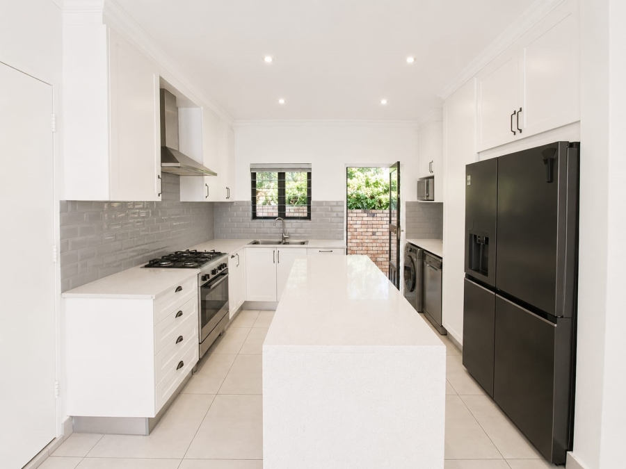 To Let 3 Bedroom Property for Rent in Maroeladal Gauteng