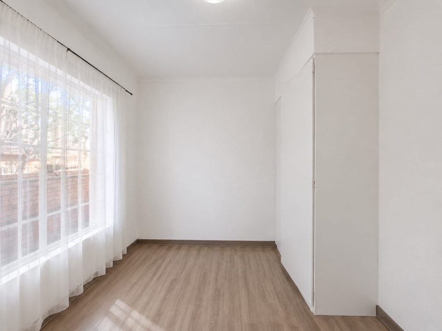 To Let 3 Bedroom Property for Rent in Maroeladal Gauteng