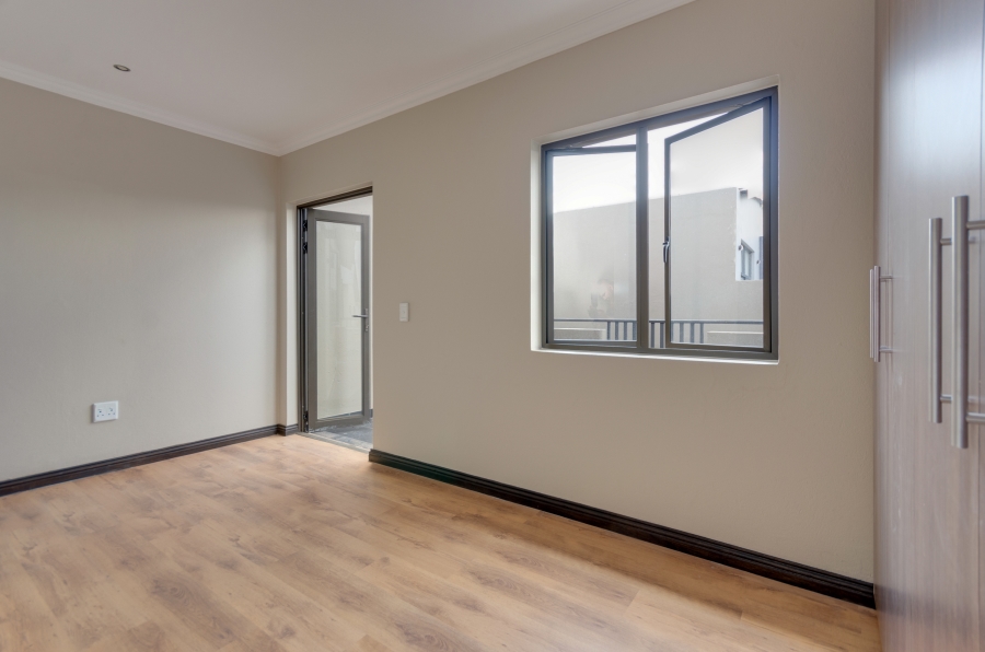 To Let 4 Bedroom Property for Rent in Fourways Gauteng