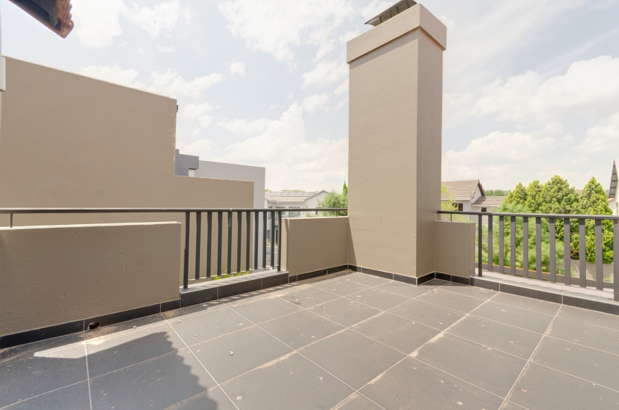 To Let 4 Bedroom Property for Rent in Fourways Gauteng