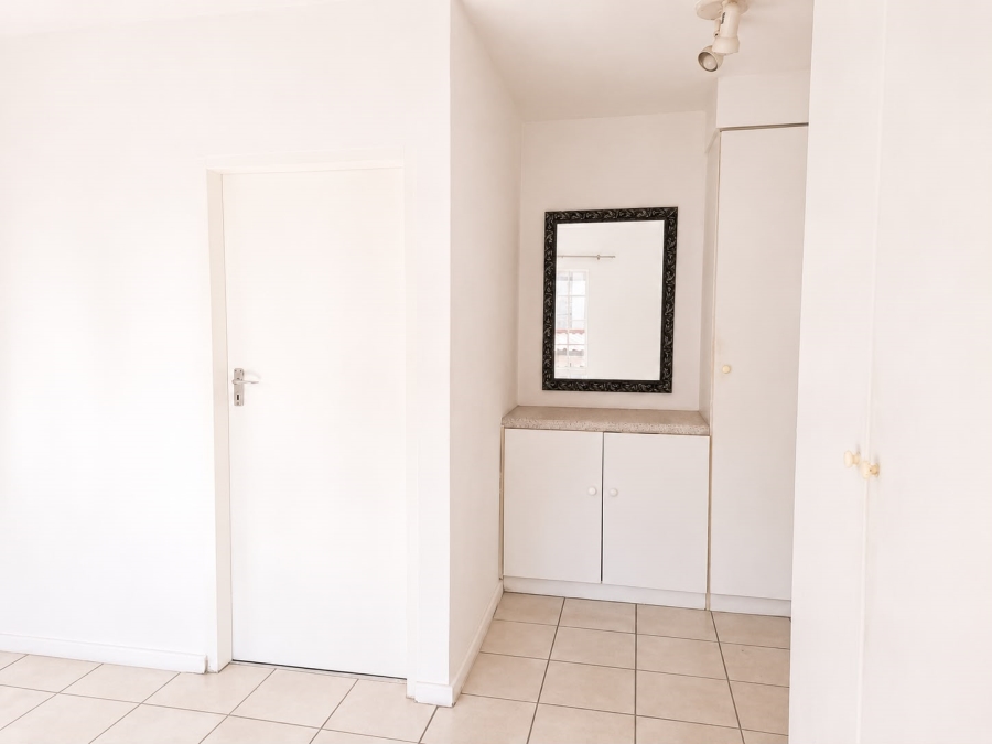 To Let 2 Bedroom Property for Rent in North Riding Gauteng
