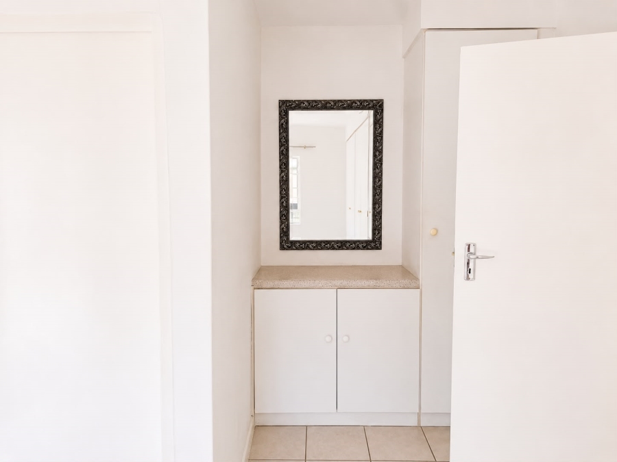 To Let 2 Bedroom Property for Rent in North Riding Gauteng