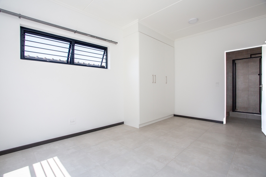 To Let 2 Bedroom Property for Rent in Broadacres Gauteng