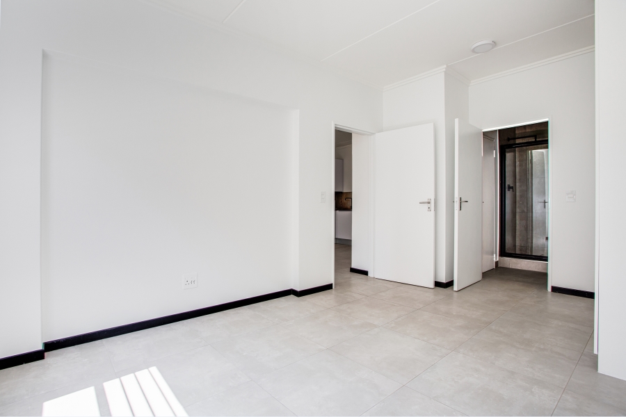 To Let 2 Bedroom Property for Rent in Broadacres Gauteng