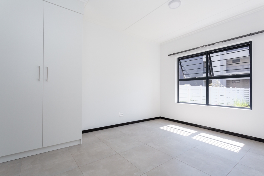 To Let 2 Bedroom Property for Rent in Broadacres Gauteng