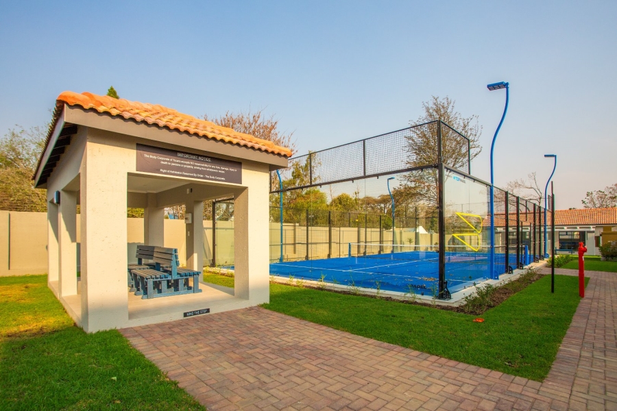 To Let 2 Bedroom Property for Rent in Broadacres Gauteng
