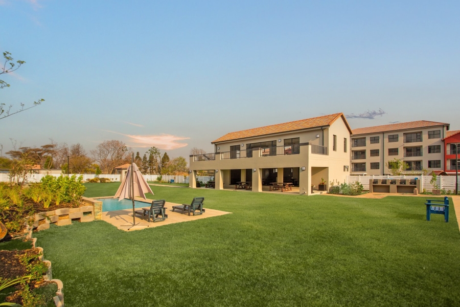 To Let 2 Bedroom Property for Rent in Broadacres Gauteng
