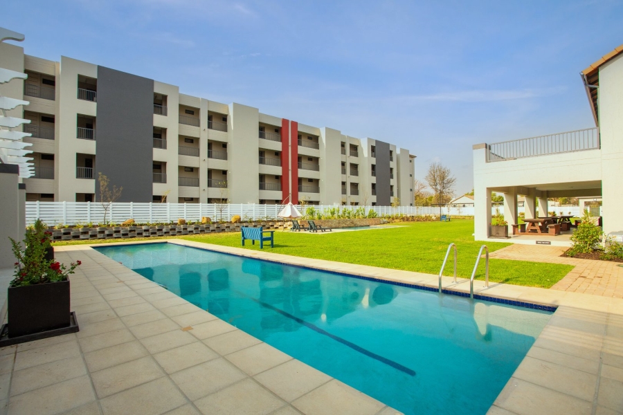 To Let 2 Bedroom Property for Rent in Broadacres Gauteng