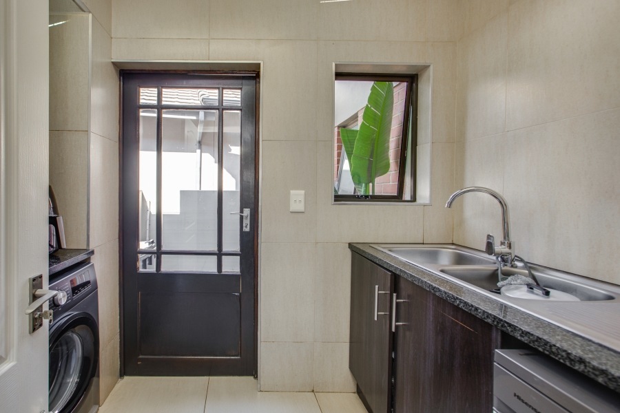 3 Bedroom Property for Sale in Fourways Gauteng