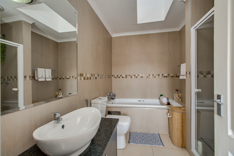 3 Bedroom Property for Sale in Fourways Gauteng