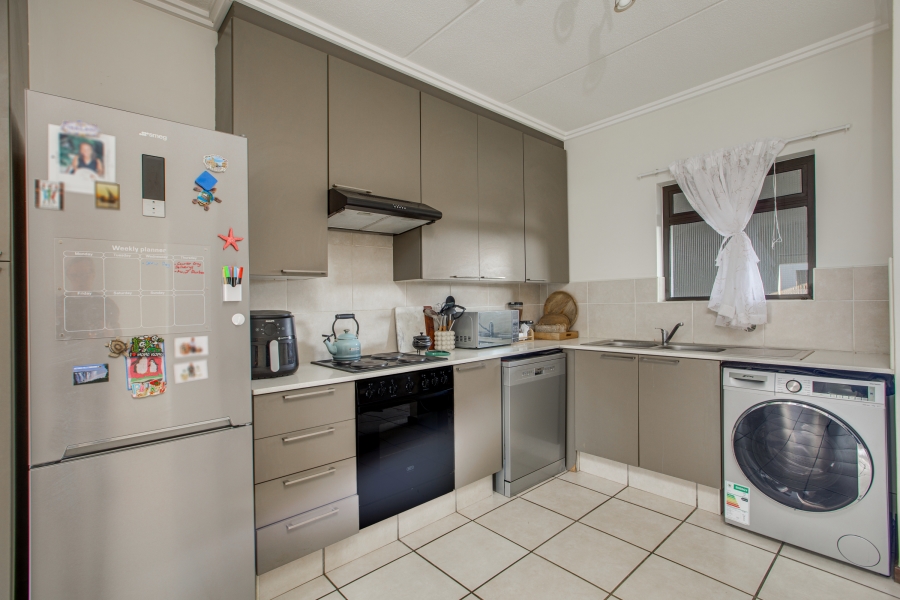 2 Bedroom Property for Sale in Bryanston Gauteng