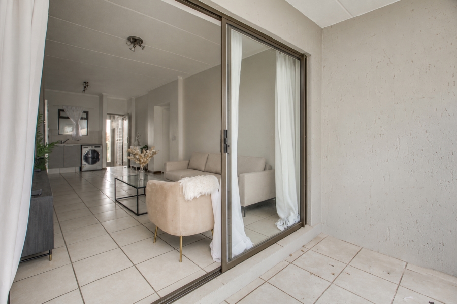 2 Bedroom Property for Sale in Bryanston Gauteng