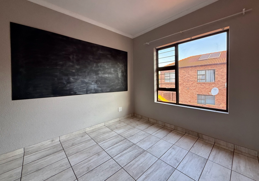 3 Bedroom Property for Sale in Willow Park Manor Gauteng