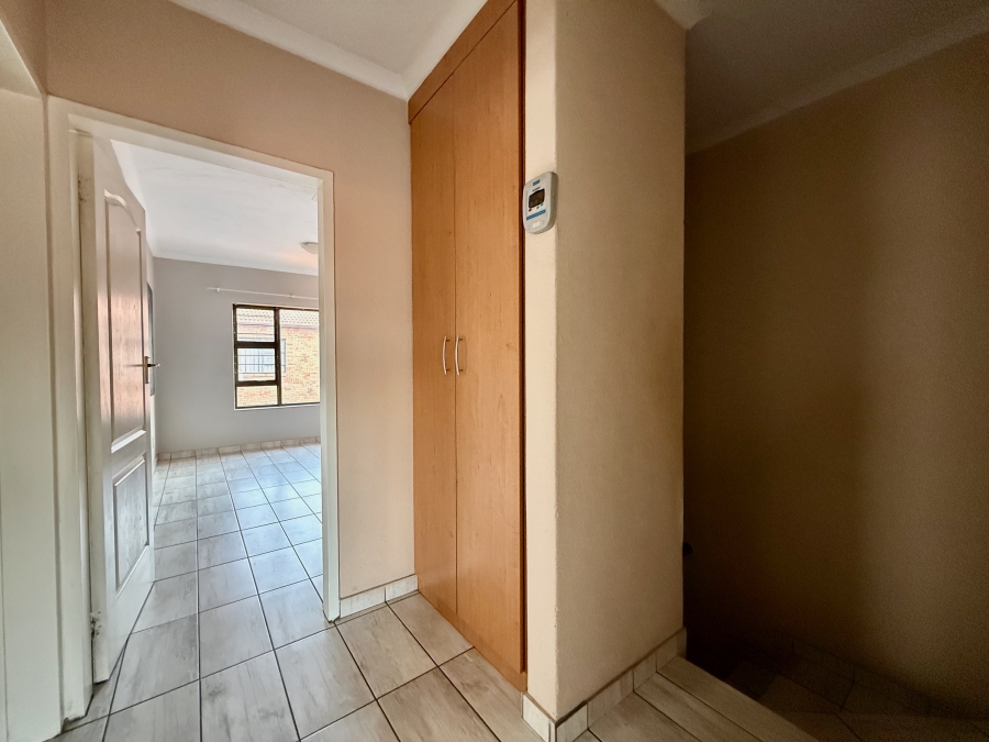 3 Bedroom Property for Sale in Willow Park Manor Gauteng