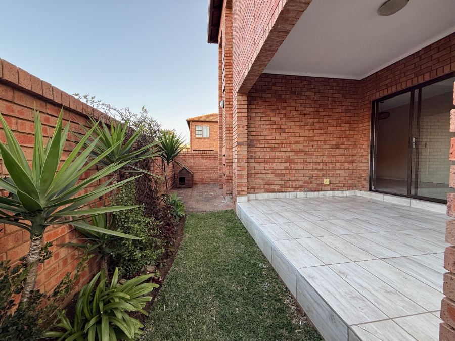 3 Bedroom Property for Sale in Willow Park Manor Gauteng