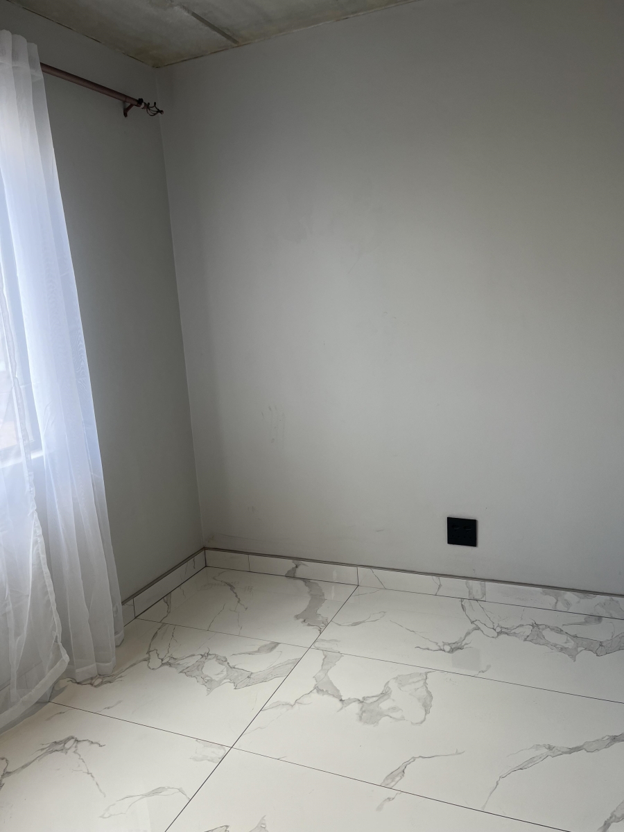 To Let 2 Bedroom Property for Rent in South Hills Gauteng