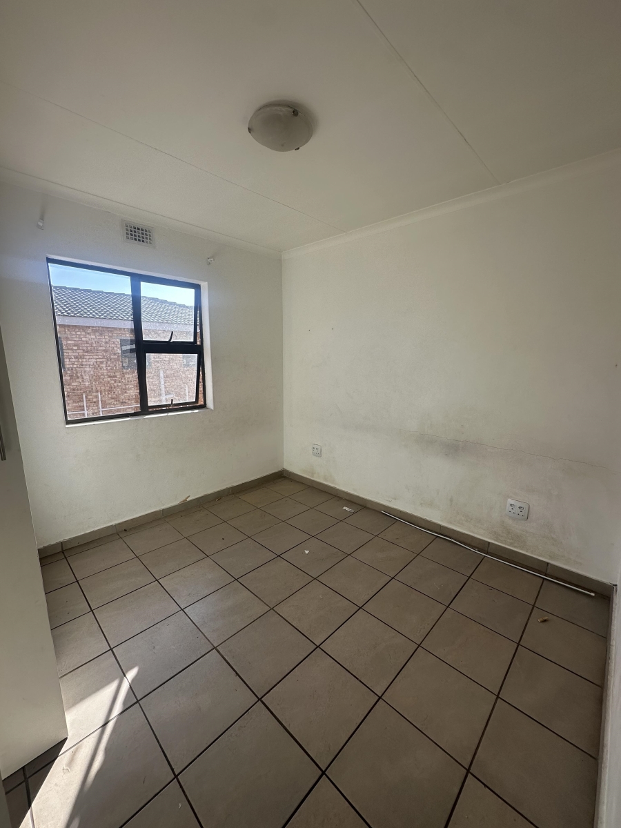 3 Bedroom Property for Sale in Albertsdal Gauteng