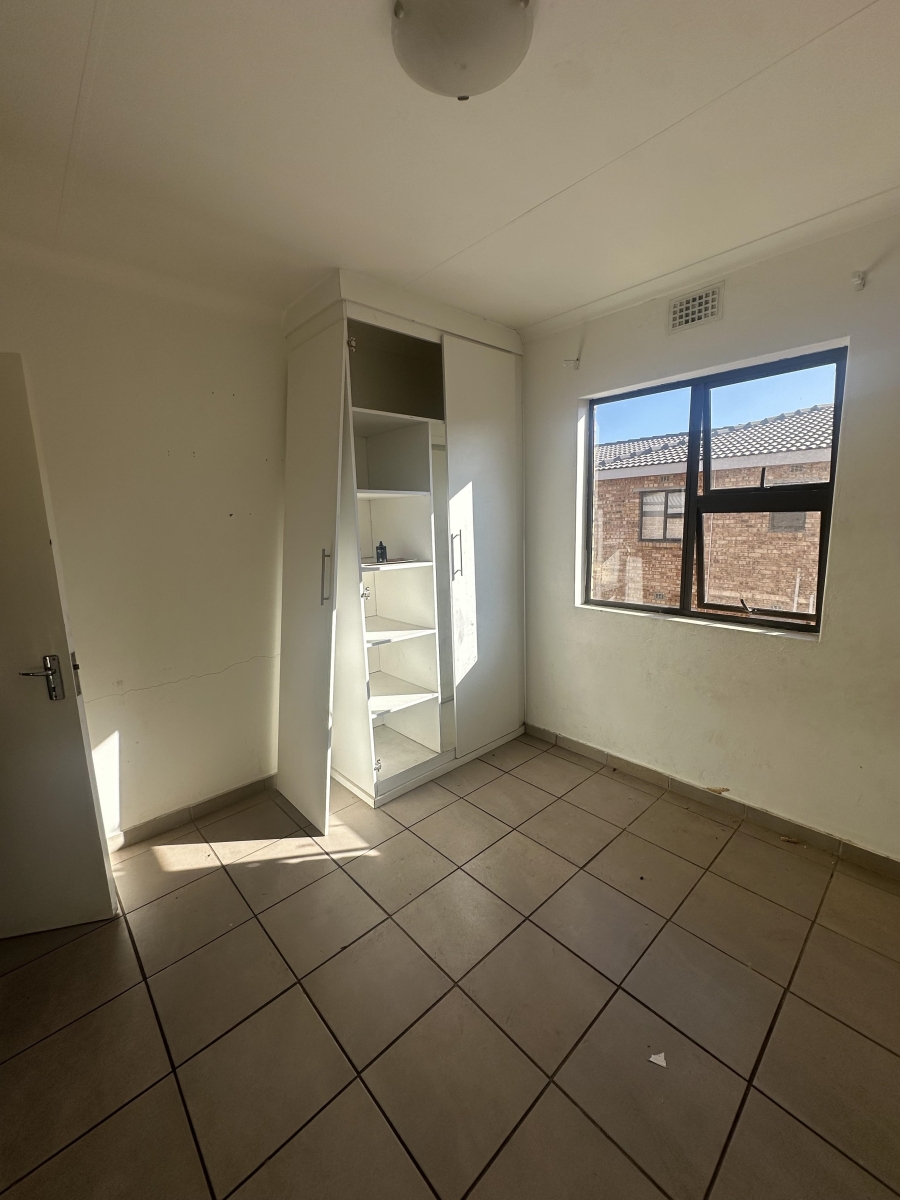 3 Bedroom Property for Sale in Albertsdal Gauteng
