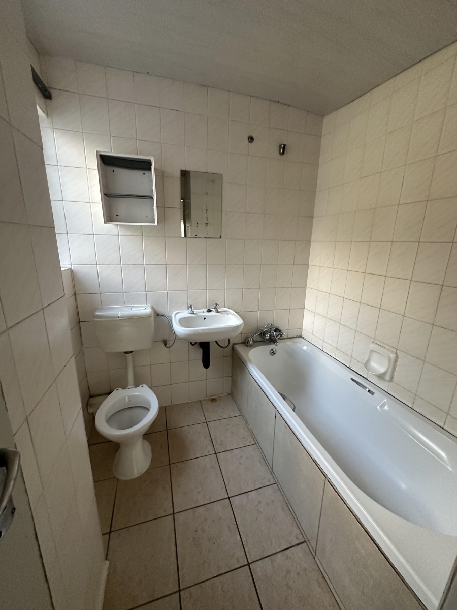 To Let 3 Bedroom Property for Rent in Naturena Gauteng