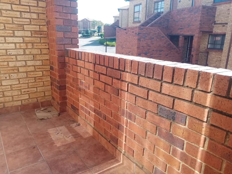 To Let 2 Bedroom Property for Rent in Sugar Bush Estate Gauteng