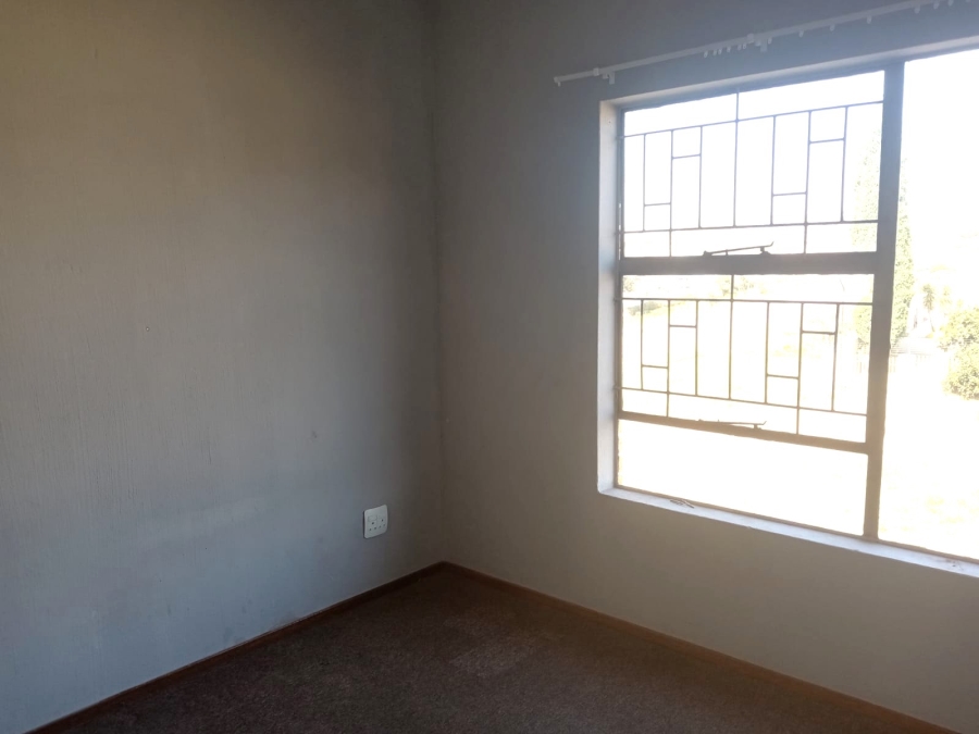 To Let 2 Bedroom Property for Rent in Sugar Bush Estate Gauteng