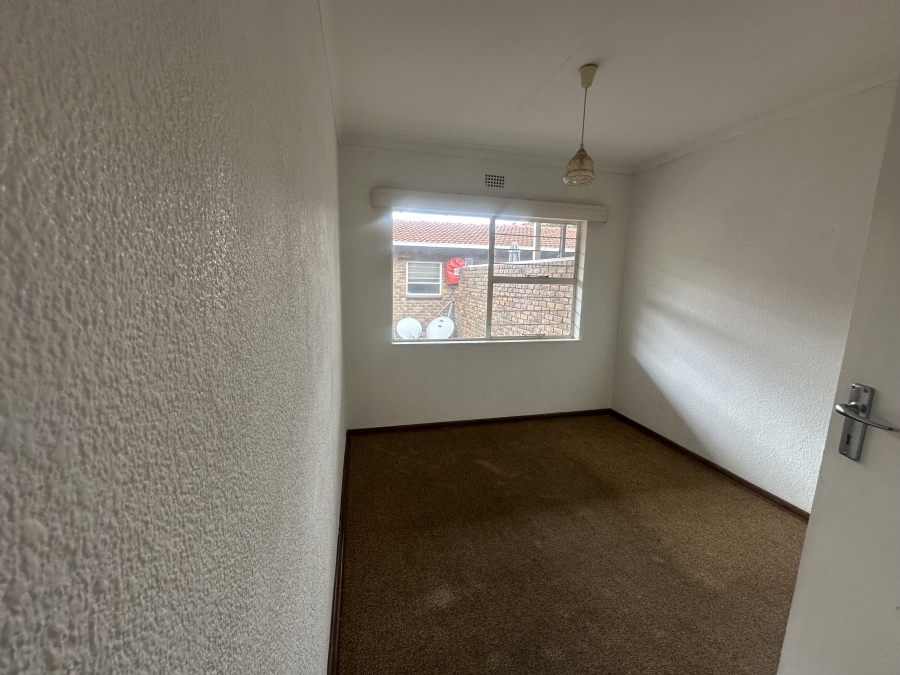 2 Bedroom Property for Sale in Horison Gauteng