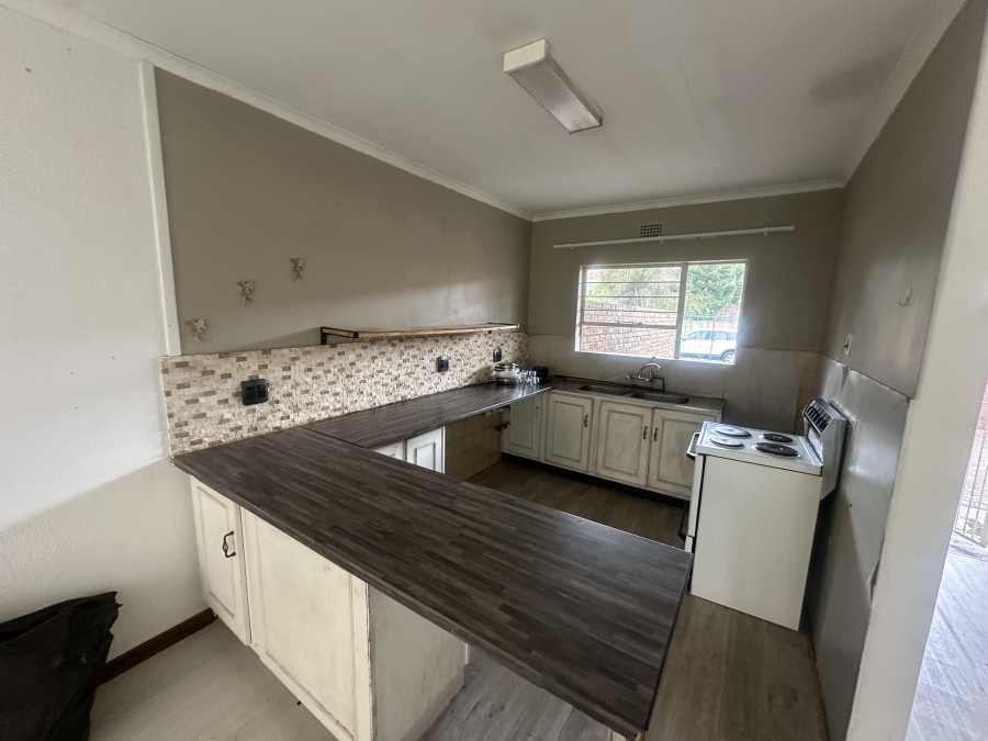 To Let 2 Bedroom Property for Rent in Horison Gauteng
