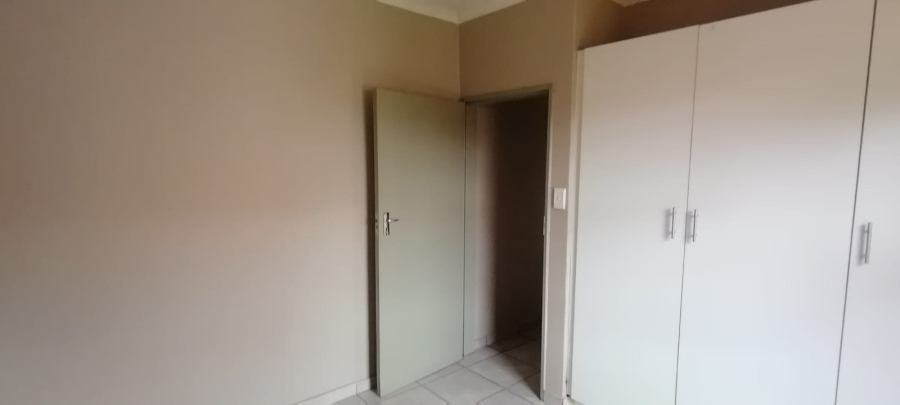 2 Bedroom Property for Sale in Princess A H Gauteng