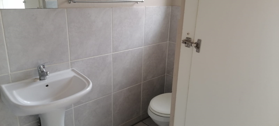 2 Bedroom Property for Sale in Princess A H Gauteng