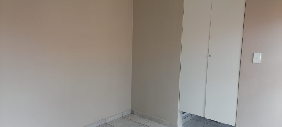 2 Bedroom Property for Sale in Princess A H Gauteng