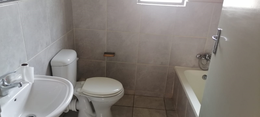 2 Bedroom Property for Sale in Princess A H Gauteng