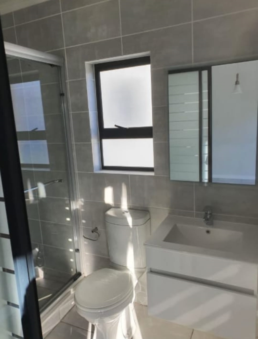 To Let 1 Bedroom Property for Rent in Crowthorne AH Gauteng